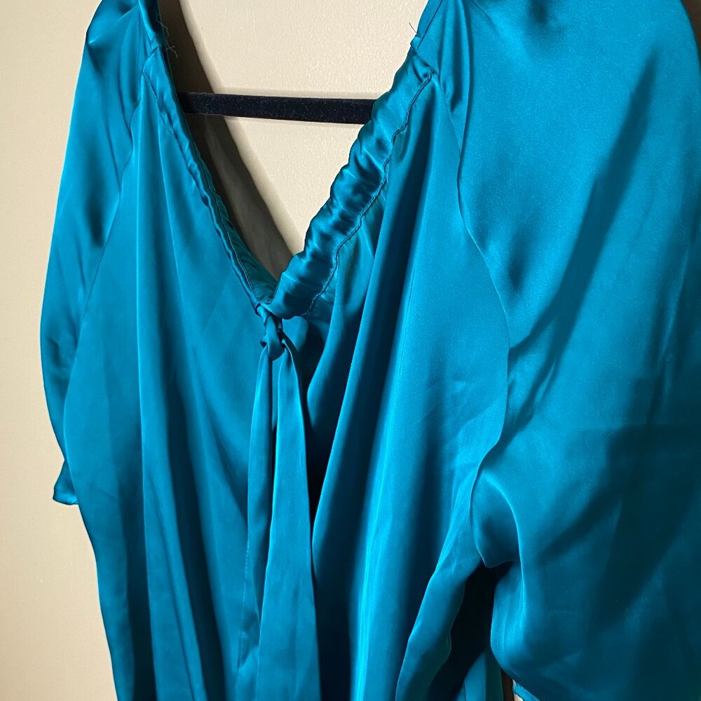 Stunning Sapphire Blue Satin Blouse - Picture 5 of 7